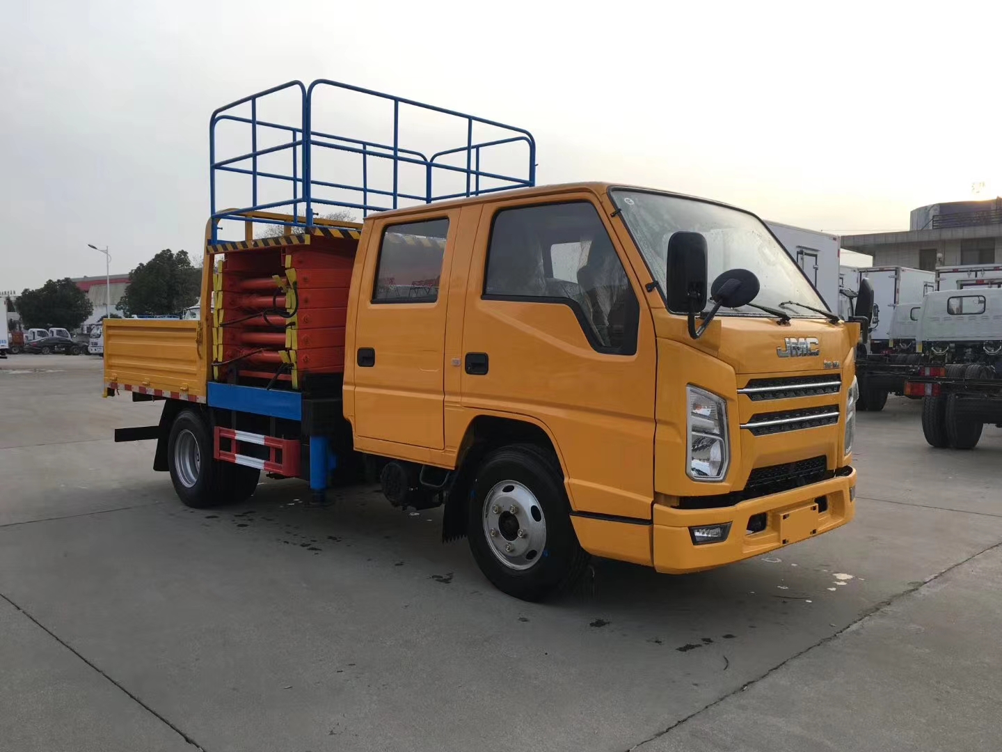 江铃升降高空作业车