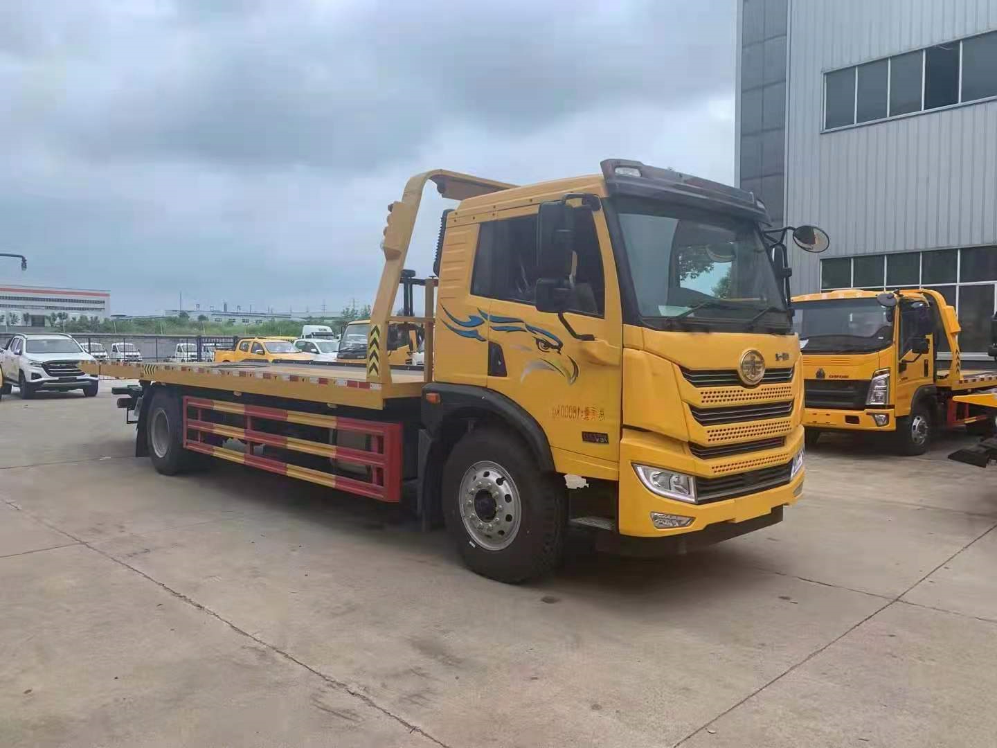 解放龙V清障车