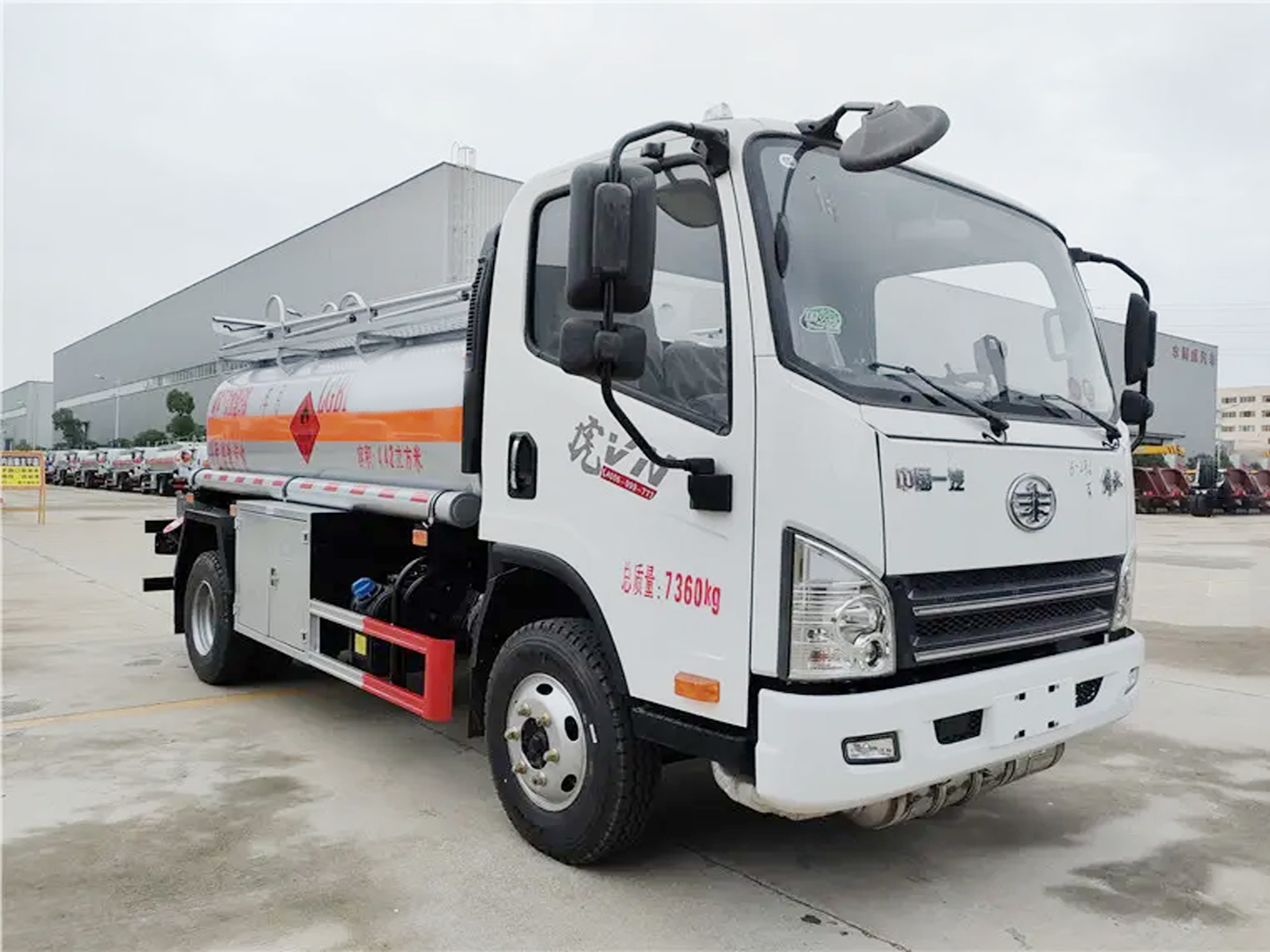 解放虎VN 4.42方加油车