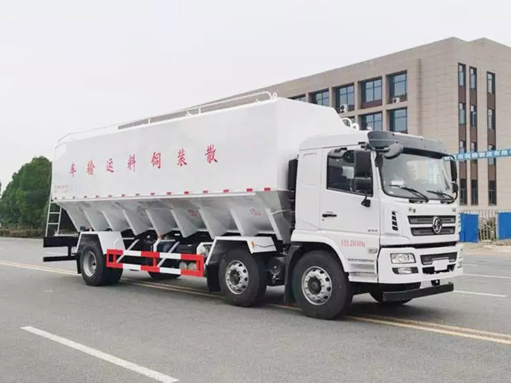 陕汽小三轴散装饲料运输车